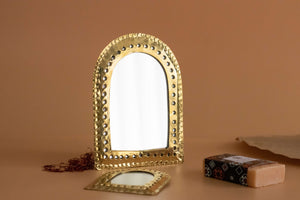 Petit miroir artisanal en laiton